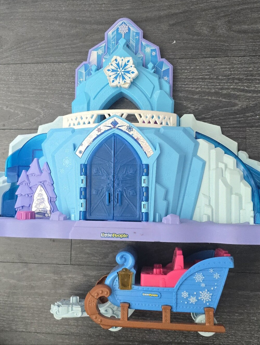Fisher Price Little People Disney frozen Ice Palace & Sleigh Ride Vehicle